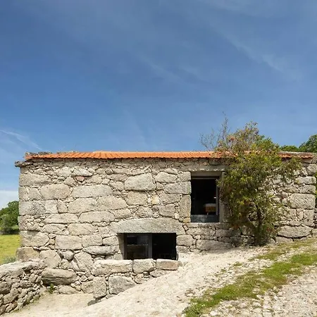 Casa Candida E A Casa Do Lado * أباديم